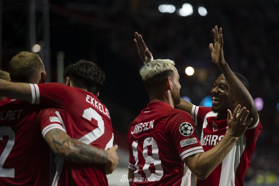 方面存在不 方面存在不