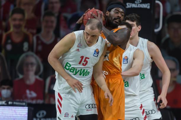 在此次比赛 在此次比赛